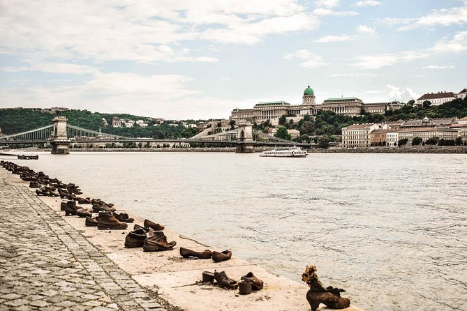 Exclusive Budapest City Tour by Luxury Car - Half Day - Who will get the most from this tour?