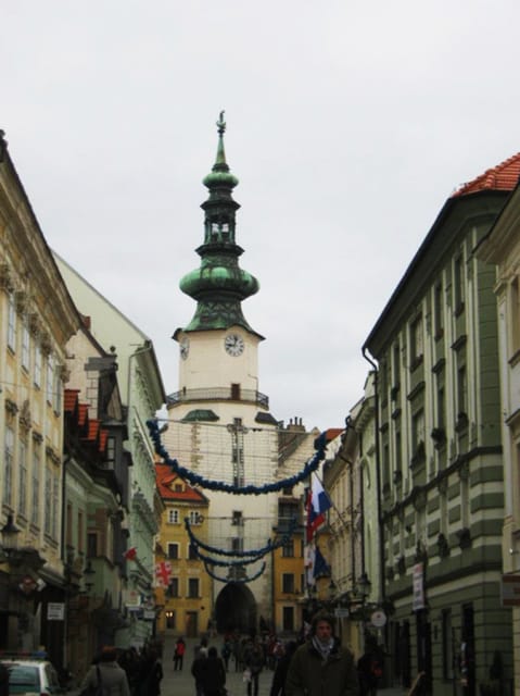 From Budapest: Bratislava Day Trip - A guide-led introduction instead of a free afternoon