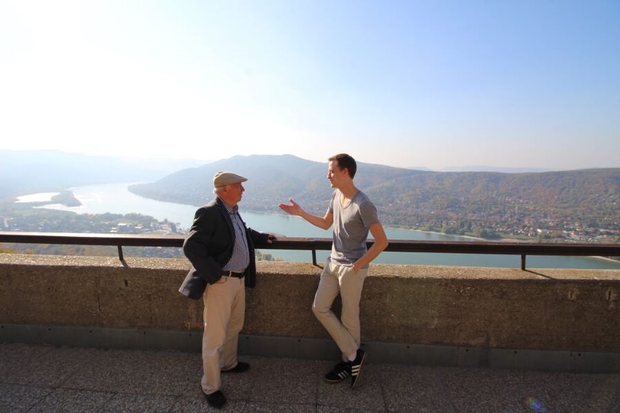 From Budapest: Danube Bend & Szentendre Tour with Lunch - Bus comfort, timing, and the pace of the day