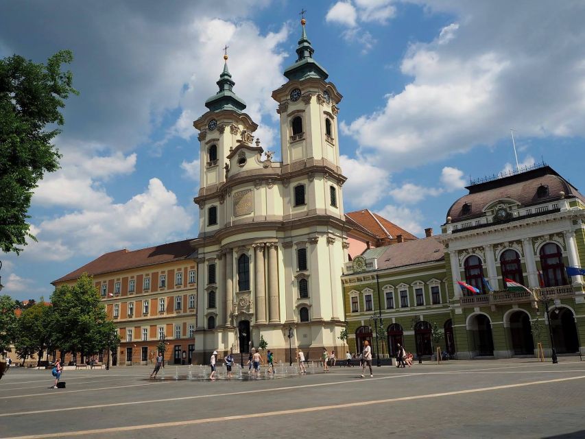 From Budapest: Guided Tour of Eger with Wine Tasting - Eger Castle and the story behind Bull’s Blood