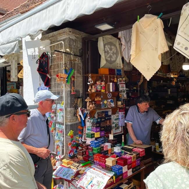 From Budapest: Szentendre Day Trip with Street Food - Two hours through Szentendre’s artistic streets
