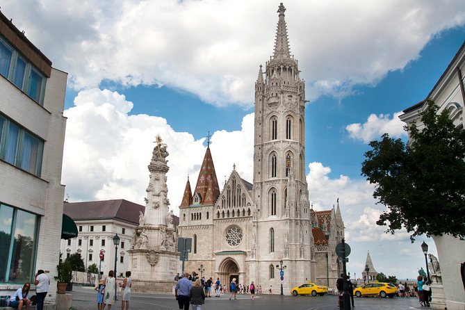 Guided Tour in Budapest Castle District - Sándor Palace and the changing of the guard