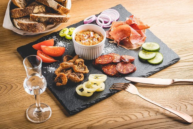 Hungarian Gastro Cellar: Assisted Tasting Options - Hungarian wine without a full-day commitment