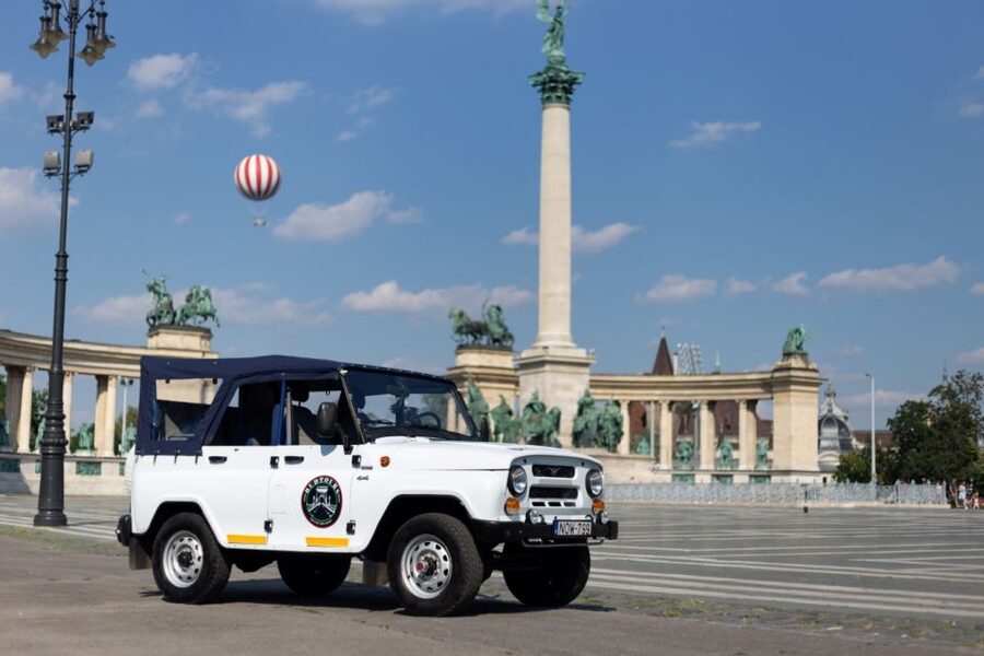 Iconic Budapest tour with Classic Russian Jeep and G-Wagon - Returning through the market and riverfront