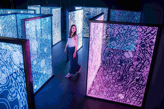 IKONO Budapest - Immersive Experience - Starting with the Room of Endless Lanterns