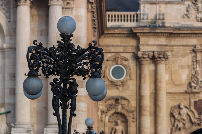 Live virtual walking tour in the Buda Castle quarter - A virtual walk with a real sense of place
