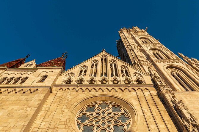 Live virtual walking tour in the Buda Castle quarter - Matthias Church and the approach to Fisherman’s Bastion