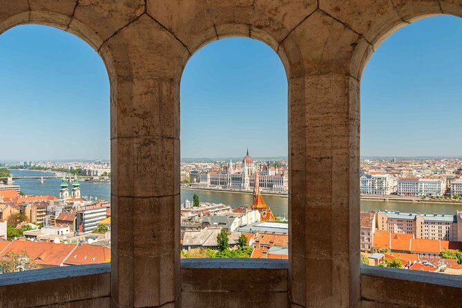 Live virtual walking tour in the Buda Castle quarter - Sándor Palace and the layers of Buda Castle