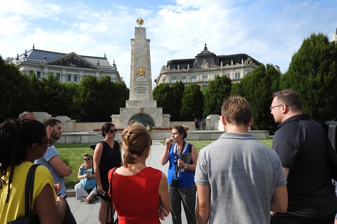 Lives of Hungarians Under Communist and Capitalist system - Inner City streets, where policy meets daily life