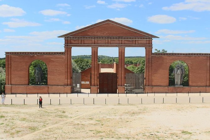 Memento Park Entrance Ticket - How long should you spend at Memento Park?