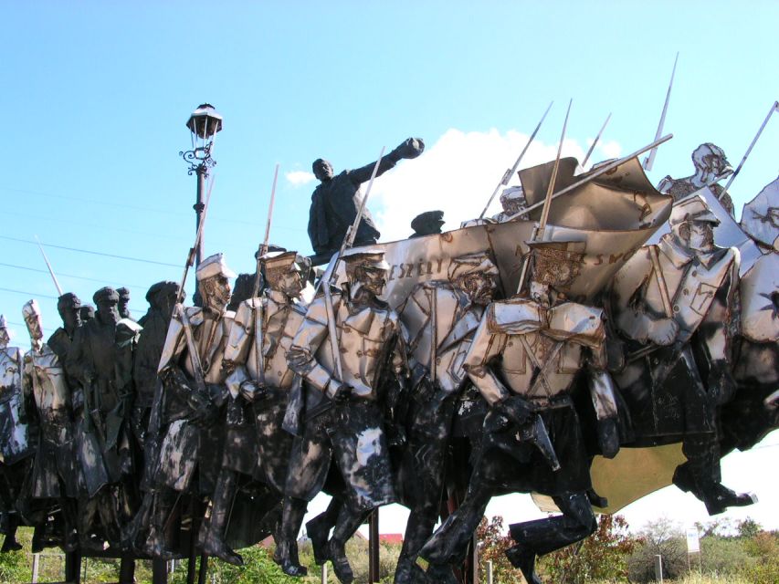 Memento Park: Official Guided Tour with Entry Ticket - Starting at Witness Square