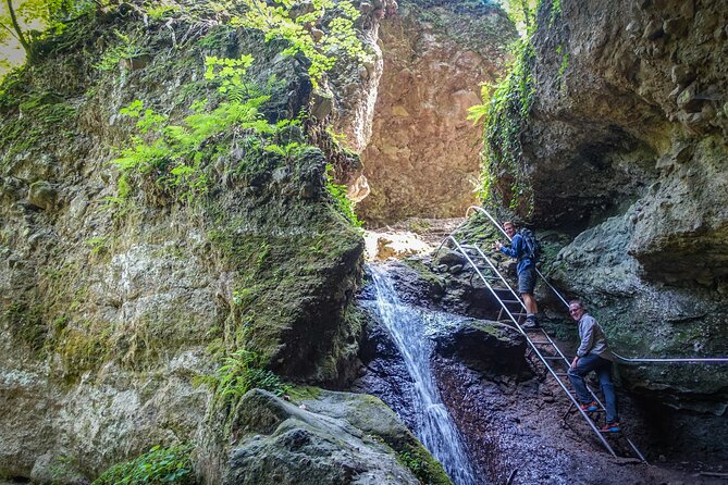 One Day Wonder Hiking Trip - Rám Ravine brings a different kind of fun