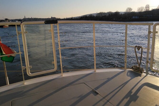 One hour Hen or Stag private party boat Budapest with unlimited beer and wine - Problems to consider before you commit