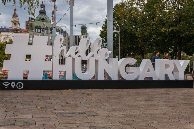 Orientation walk in Budapest - A smart first walk through central Budapest
