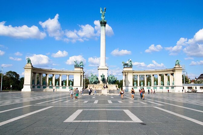 Original Budapest Alternative Street Art & Jewish Tour - Budapest’s alternative side starts near St. Stephen’s Basilica