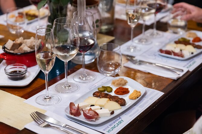 Palace District Evening Culinary, Wine, and History Walk - Key points to know before booking