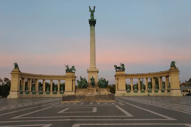 Private 4 Hours Budapest city tour and 3 hours Széchenyi thermal spa relax - Vajdahunyad Castle on the way to the baths