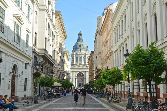 Private Budapest All In One Walking Tour with Strudel Stop - The essential details at a glance