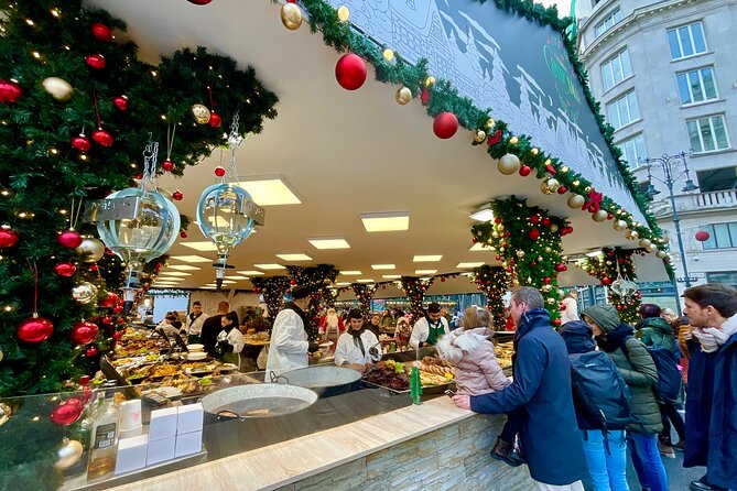 Private Budapest Christmas Market Tour with Chimney Cake & Mulled Wine - When this tour is a good fit