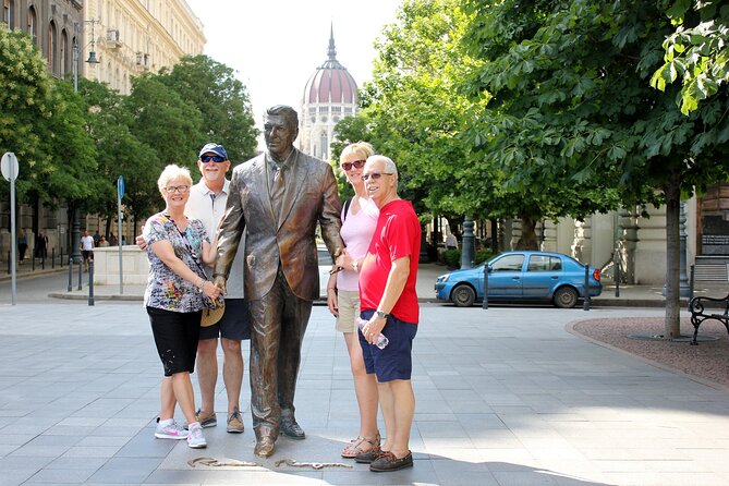 Private Budapest Hammer & Sickle Communist Times Tour - The Jewish quarter, Nazi offices, and Communist surveillance