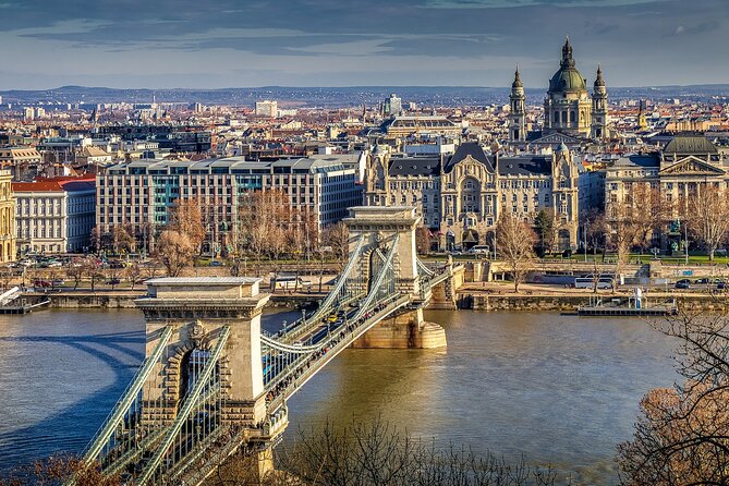 Private Budapest Sightseeing Tour: Royal Castle, Heroes Square, Chain Bridge - Why this route works for a first look at Budapest