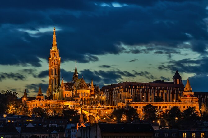 Private Budapest Sightseeing Tour: Royal Castle, Heroes Square, Chain Bridge - Tasting Budapest at Great Central Market Hall