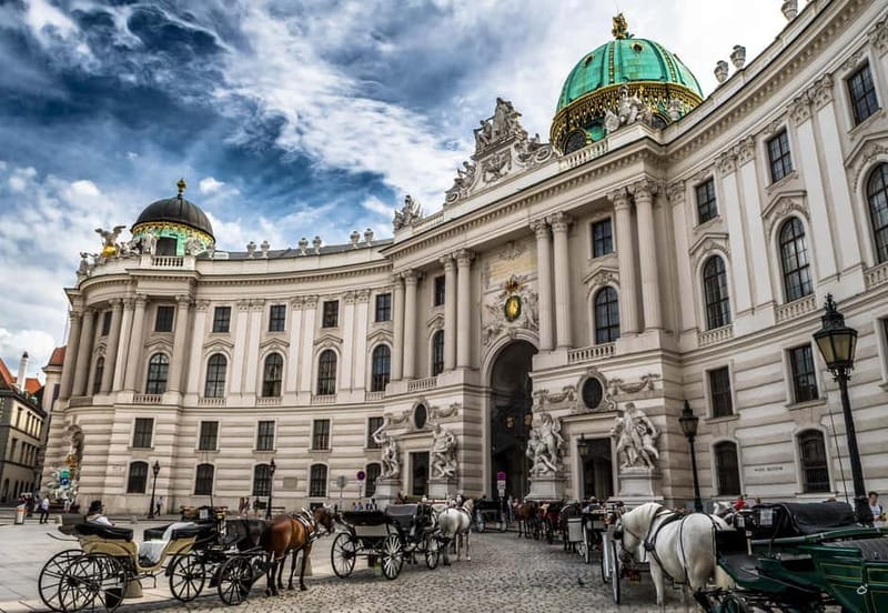 Private day trip: Budapest > Bratislava & Vienna, in English - What your driver adds to the day