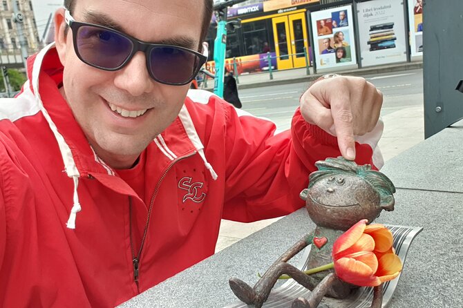 Private Family Friendly Walking Tour with Children in Budapest - Snacks, Games, Videos, and a Small Prize
