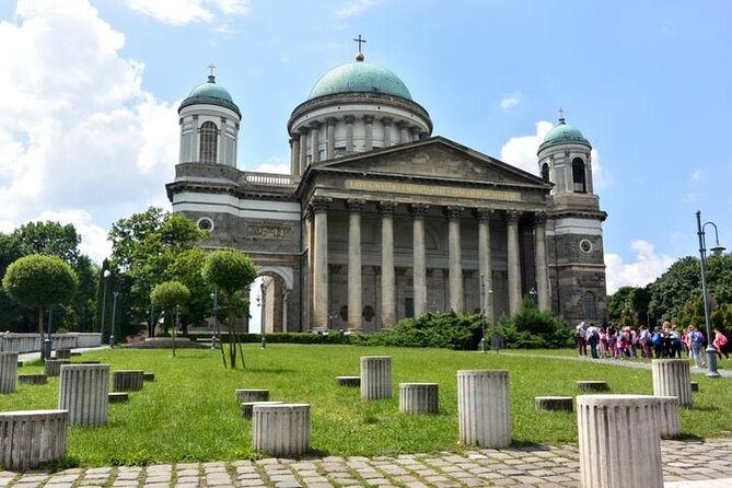 Private or SmallGroup Budapest Danube Bend Tour Lunch and Cruise - Is $228.09 per person fair value?