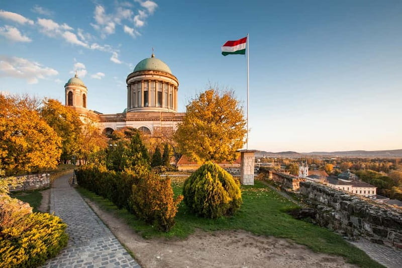 Private trip: Budapest to Szentendre, Visegrád & Esztergom - Szentendre: art, lanes, and an easy first stop