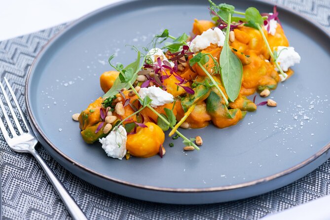 Rudas Bistro Extra Brunch - The rooftop pool and Danube panorama