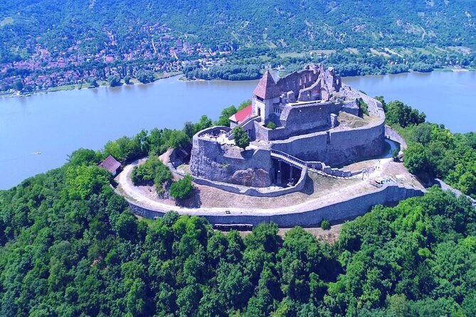 Scenic Danube River bend hills & the Art Town: Private Car Tour - Weather, timing, and who should book
