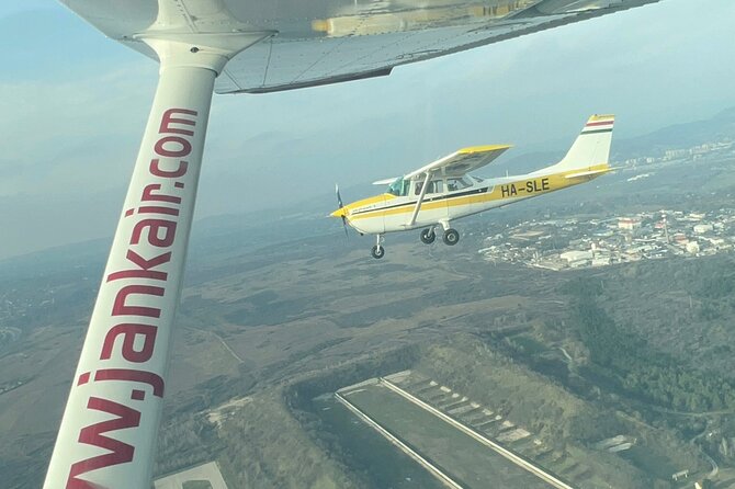 Sightseeing flight over Budapest - What the Pilot Adds