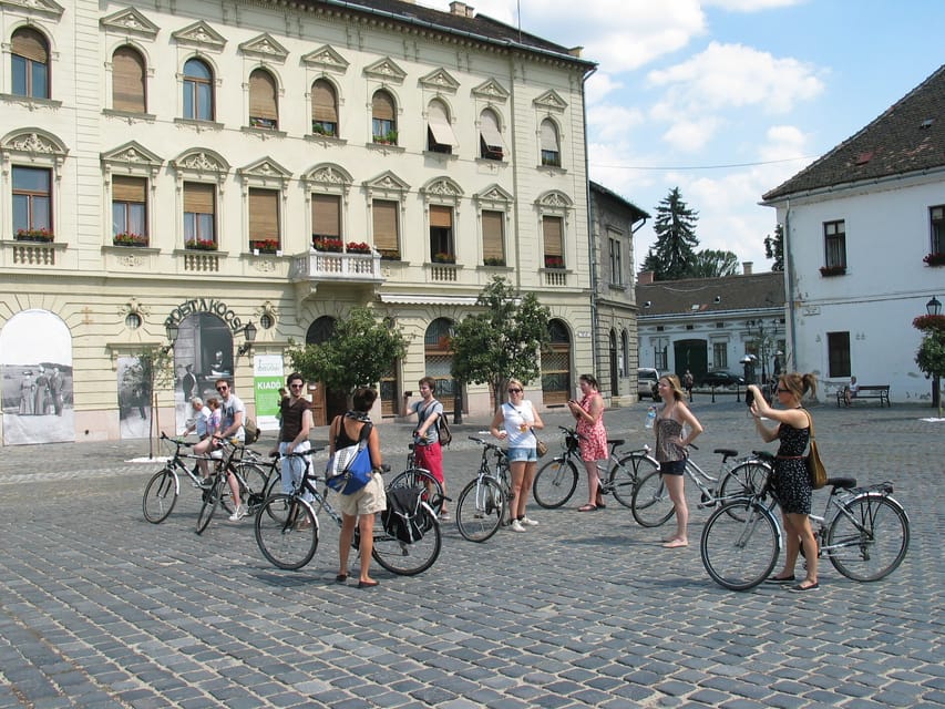 Szentendre Bike & Train Tour by Budapest Bike Breeze - Lángos lunch, a practical Hungarian specialty