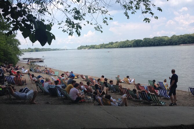 Szentendre: Self-guided Bicycle Tour with optional boat transfer - Lupa Lake can change the plan