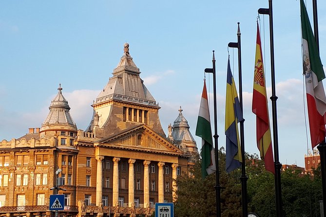 Unique city walk with legends - Andrássy Avenue: the main hour of the experience