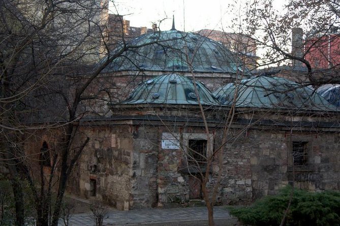 Walk and Cook Budapest - Gül Baba’s Tomb and the Ottoman chapter