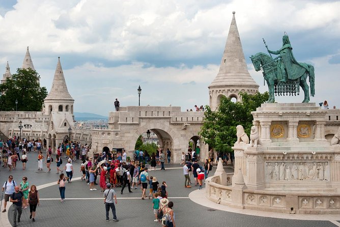 Walk in Buda with Hospital in the Rock Underground Cave Visit - Sándor Palace and the Presidential Guard