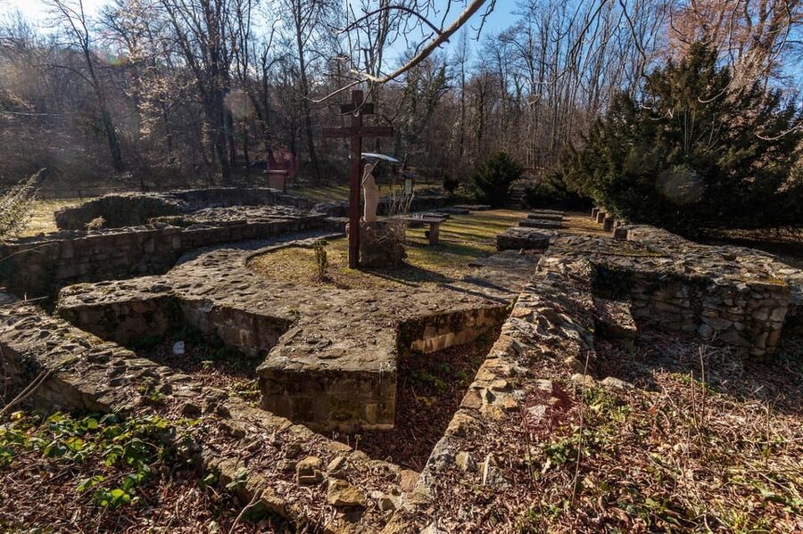 Walk to recent and aged spiritual sanctuaries near Budapest - Why this half-day outing feels different