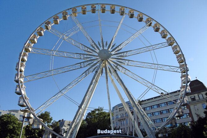 Walking Tour Budapest incl. the Shoes on the Danube Bank - Parliament and the Danube panorama
