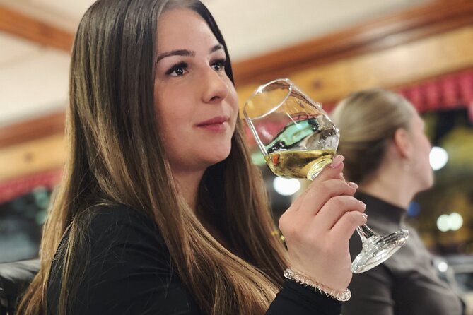 Wine & Food Tasting Cruise on the Danube - Who should book this Danube wine cruise?
